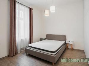 Pronájem bytu 2+kk, Praha - Holešovice, Plynární, 48 m2