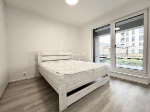 Pronájem bytu 2+kk, Praha - Strašnice, Na palouku, 48 m2