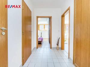 Pronájem bytu 2+kk, Praha - Smíchov, Ostrovského, 49 m2