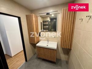 Pronájem bytu 4+1, Zlín, Slunečná, 83 m2