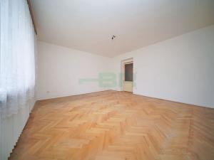 Prodej bytu 3+1, Praha - Kbely, Studená, 75 m2