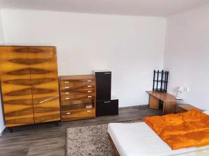 Pronájem bytu 2+kk, Praha - Běchovice, Na spáleništi, 33 m2