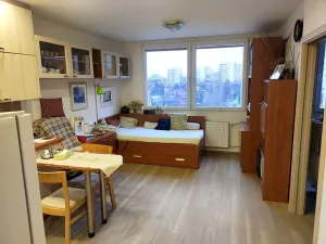 Pronájem bytu 2+kk, Praha - Braník, Roškotova, 46 m2