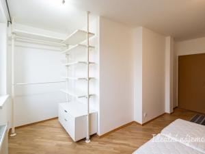 Pronájem bytu 2+kk, Praha - Vršovice, Kodaňská, 49 m2