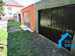 Pronájem garáže, Hostomice, 30 m2