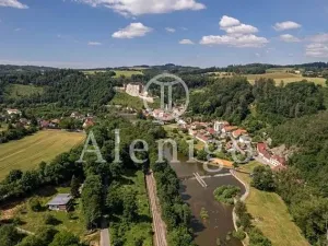 Prodej vícegeneračního domu, Benešov, 1300 m2