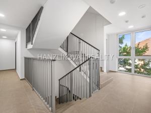Prodej bytu 1+kk, České Budějovice, Hálkova, 24 m2