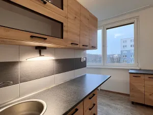 Pronájem bytu 3+1, Klášterec nad Ohří, Školní, 67 m2