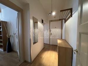 Pronájem bytu 2+kk, Praha - Vinohrady, U Kanálky, 60 m2