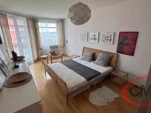 Pronájem bytu 2+kk, Praha - Libeň, Nad Okrouhlíkem, 72 m2