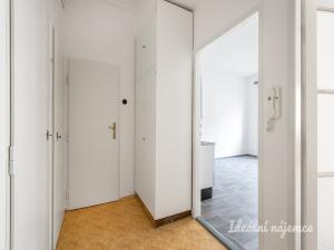 Pronájem bytu 2+kk, Praha - Bubeneč, Zelená, 44 m2