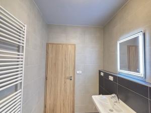 Pronájem bytu 2+kk, Chlumec nad Cidlinou, Komenského, 53 m2