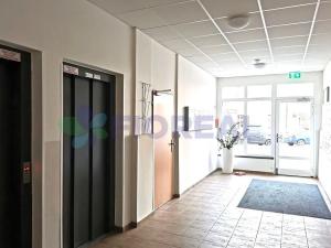 Pronájem bytu 2+kk, Praha - Strašnice, Pod altánem, 48 m2