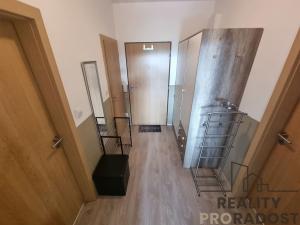 Pronájem bytu 2+kk, Praha - Čakovice, Bermanova, 58 m2