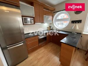 Prodej bytu 2+kk, Zlín, Plesníkova, 48 m2