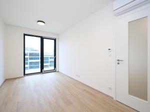 Pronájem bytu 2+kk, Praha - Žižkov, Šrámkové, 74 m2