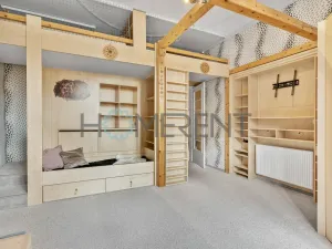 Prodej bytu 3+1, Liberec - Liberec III-Jeřáb, nám. Soukenné, 126 m2