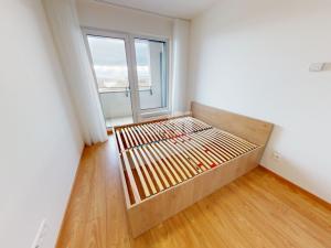 Pronájem bytu 2+kk, Praha - Kamýk, Zimova, 52 m2