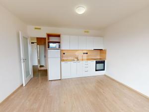 Pronájem bytu 2+kk, Praha - Kamýk, Zimova, 52 m2