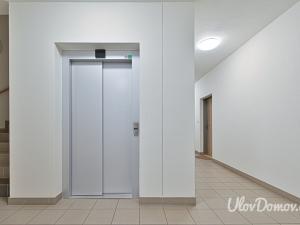 Prodej bytu 2+kk, Praha - Košíře, Pod radnicí, 52 m2