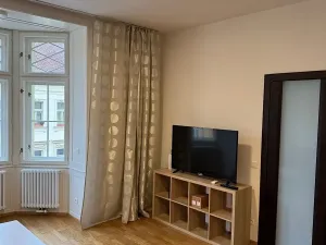 Pronájem bytu 2+kk, Praha - Holešovice, Ovenecká, 67 m2