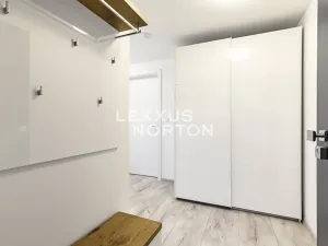 Pronájem bytu 2+kk, Praha - Vysočany, Střídavá, 60 m2