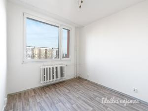 Pronájem bytu 3+1, Praha - Kobylisy, Rajmonova, 67 m2