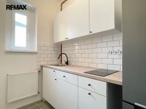 Pronájem kanceláře, Lety, 100 m2