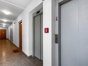 Pronájem bytu 1+kk, Praha - Vinohrady, U Zvonařky, 40 m2