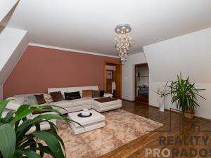 Prodej rodinného domu, Praha - Horní Počernice, Dobrošovská, 270 m2