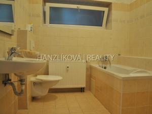 Pronájem bytu 4+kk, Hluboká nad Vltavou, nám. Čsl. armády, 110 m2