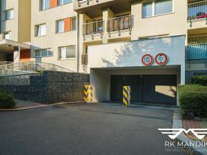 Pronájem bytu 2+kk, Praha - Prosek, Kytlická, 62 m2