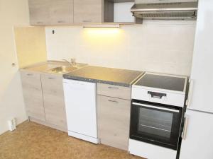 Pronájem bytu 2+kk, Praha - Troja, Olštýnská, 37 m2