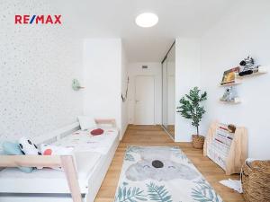 Prodej bytu 3+kk, Praha - Radlice, U Komína, 79 m2