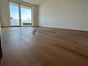 Pronájem bytu 2+kk, Praha - Vysočany, Čakovická, 63 m2