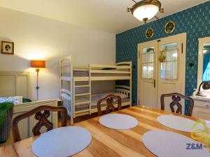 Prodej apartmánu, Jáchymov, Palackého, 200 m2
