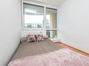 Pronájem bytu 2+kk, Praha - Hlubočepy, Voskovcova, 50 m2