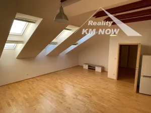 Pronájem bytu 2+kk, Kroměříž, 86 m2