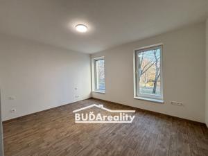 Pronájem bytu 2+kk, Zlín, Lorencova, 62 m2