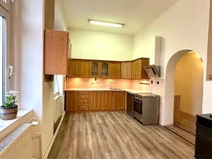 Prodej bytu 4+1, Cheb, Evropská, 154 m2