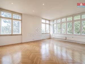 Prodej rodinného domu, Praha - Libeň, Pomezní, 1020 m2