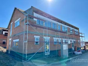 Prodej bytu 4+kk, Vráto, 99 m2