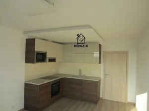 Pronájem bytu 2+kk, Praha - Braník, Roškotova, 43 m2