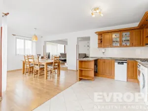 Prodej rodinného domu, Ústí nad Labem - Hostovice, Hostovická, 250 m2