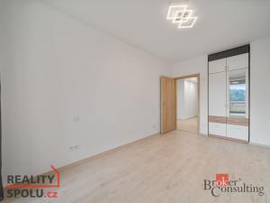 Pronájem bytu 2+kk, Hradec Králové - Třebeš, Pod Svahem, 54 m2