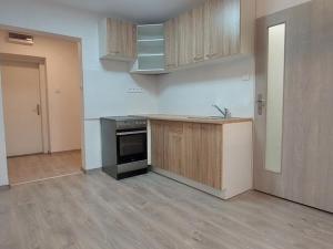 Pronájem bytu 2+1, Valašské Meziříčí, Vsetínská, 65 m2