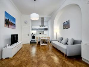 Prodej bytu 2+kk, Praha - Staré Město, Karlova, 55 m2