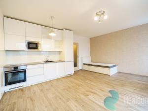 Prodej bytu 1+kk, Praha - Malešice, Ungarova, 39 m2