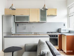 Pronájem bytu 2+kk, Praha - Holešovice, U staré plynárny, 46 m2