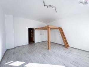 Pronájem bytu 2+kk, Lahošť, U Kapličky, 40 m2